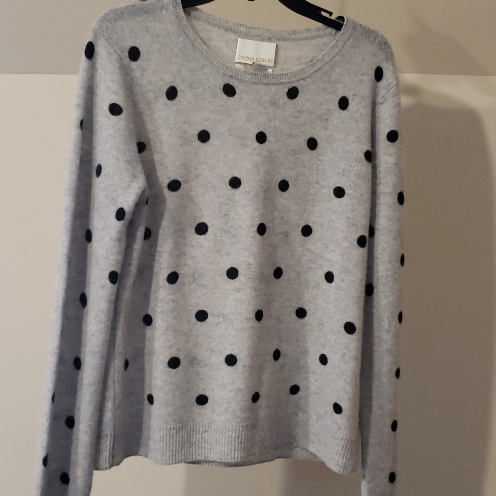 Flawless 2ply cashmere grey poker dot sweater szl